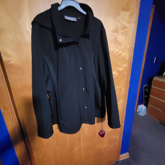 AVENUE brand water repellent jacket with oversized hood. Size 26/28 - Picture 2 of 4